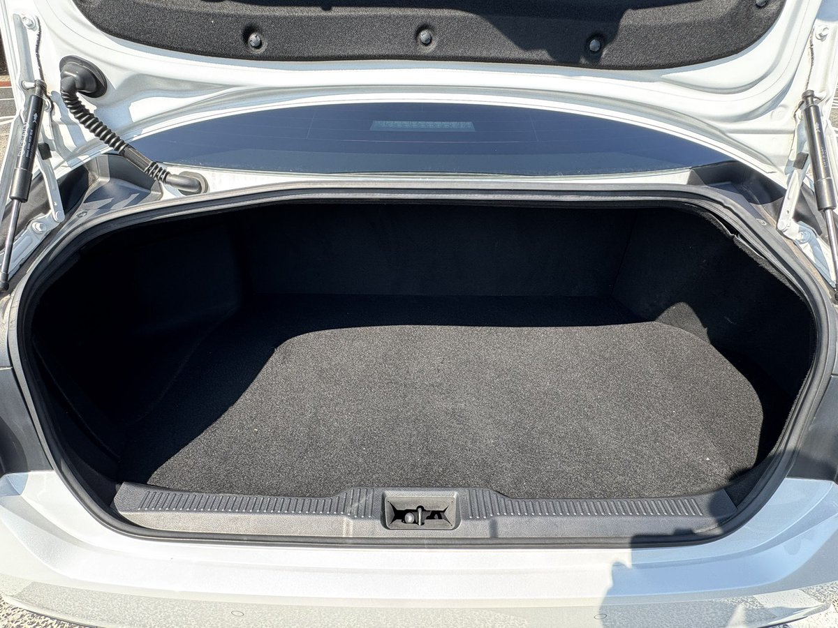 快適さを崩さず荷物も詰める様にとの要望で放熱対策をしっかりとしていただけました🌬️
毎度無理なお願いを受けていただきありがとうございます🙇