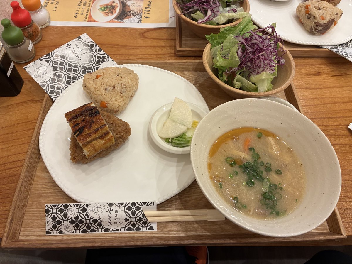 korone0106's tweet photo. 本日は浅草 https://t.co/rvl9dgqKNM