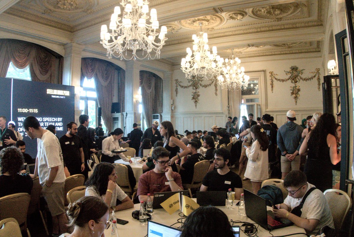 murphy__ts's tweet image. Had an amazing time at Stellar Hack Pera, my first Stellar hackathon.

Our team won 4th place in the DeFi track with an options trading platform. Big thanks to my teammates, mentors, and the @riseinweb3  team for such a great event.

Excited for what’s next!
#web3  #hackathon