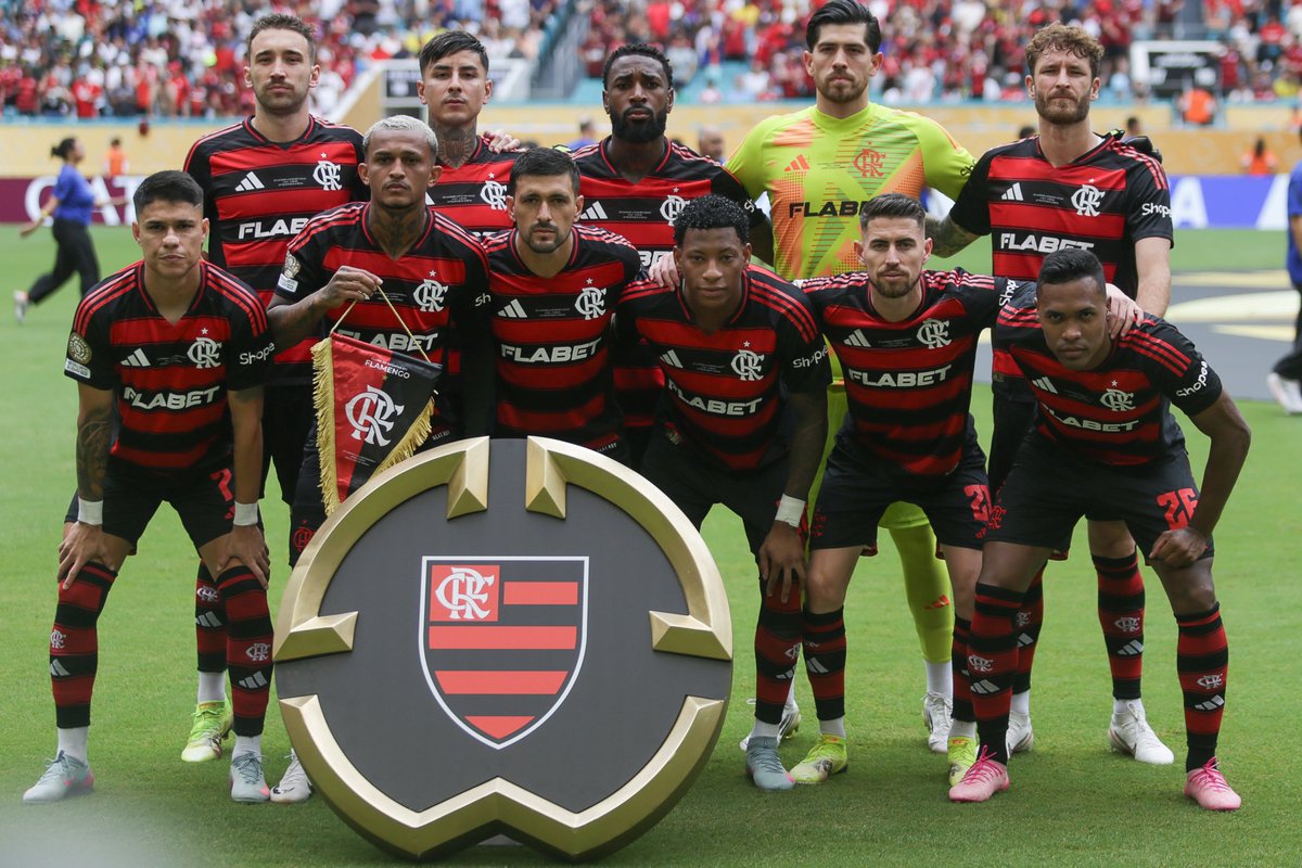 CentralFlaNacao's tweet photo. EU TE AMO, FLAMENGO!! https://t.co/awtIWCl6D7