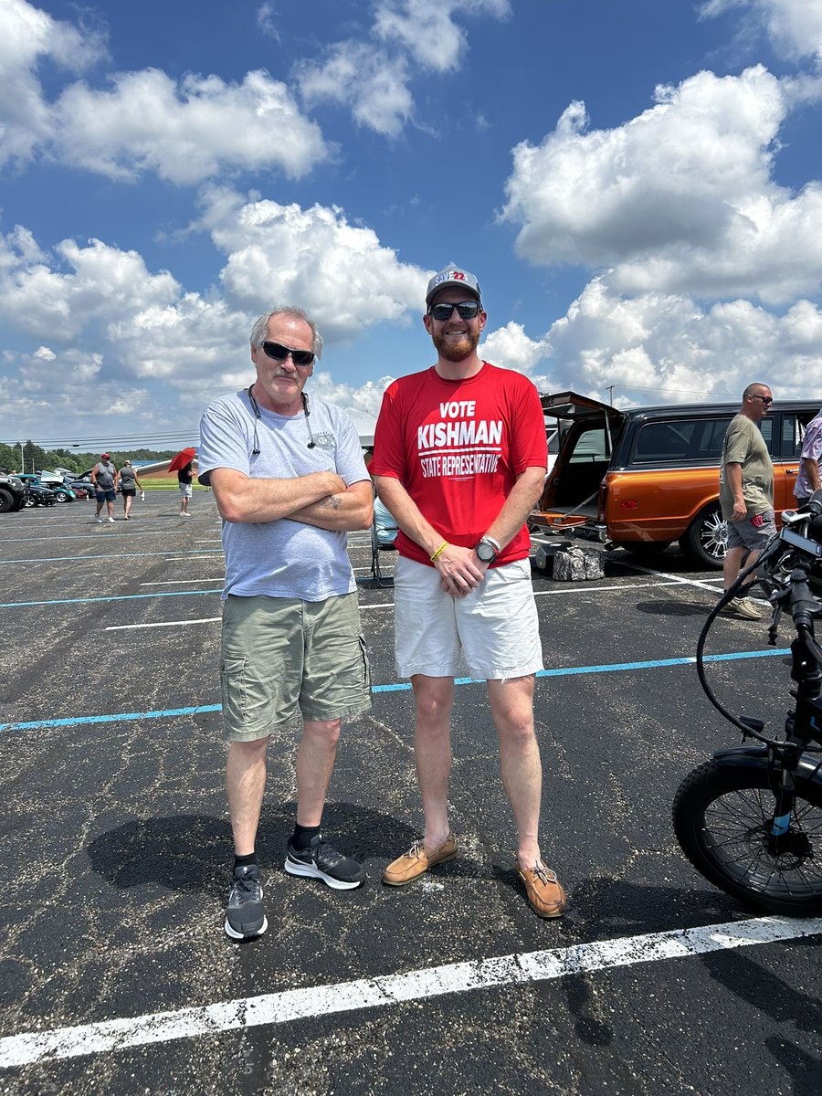 MKishman's tweet image. Stopped by the Leaving a Legacy Car Show. All proceeds benefit Legacy of Honor which benefits First Responders, Military, and their families. #OH50