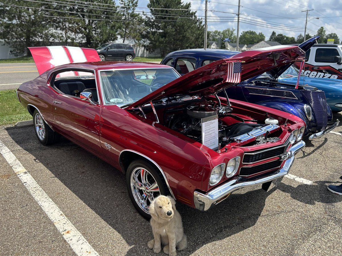 MKishman's tweet image. Stopped by the Leaving a Legacy Car Show. All proceeds benefit Legacy of Honor which benefits First Responders, Military, and their families. #OH50