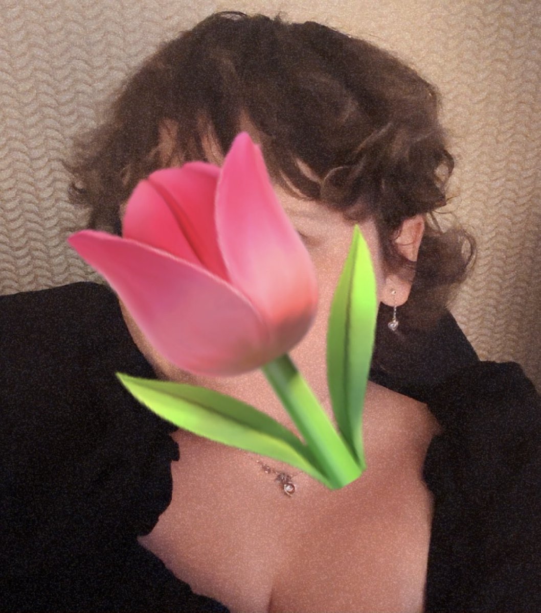 froggyhoppin's tweet image. chemo regrowth after 8 months!
im not usually one to show many irl pictures but ive been a little more confident as of late because of offkai ❤️🩹