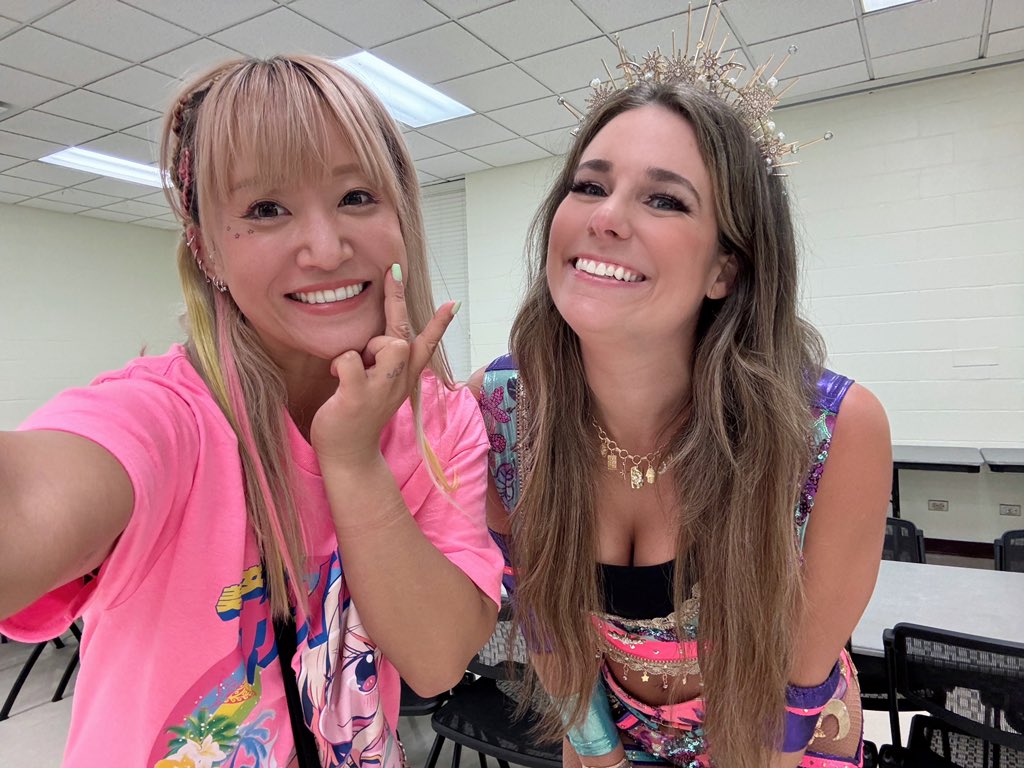 sakipopo29's tweet image. 🎆SPARKJOSHI💥IGNITE TEXAS🎆
Thank you for coming to see me☺️
 I was so happy!🫶See you again!!

写真は今日のタッグを組んだKAIAちゃんと..🌈

SPARK has taken me to many places and given me many encounters.

I ♡ #SPARKJOSHI❤️‍🔥
これからもよろしくね🐻💞

#GPU_COLORS