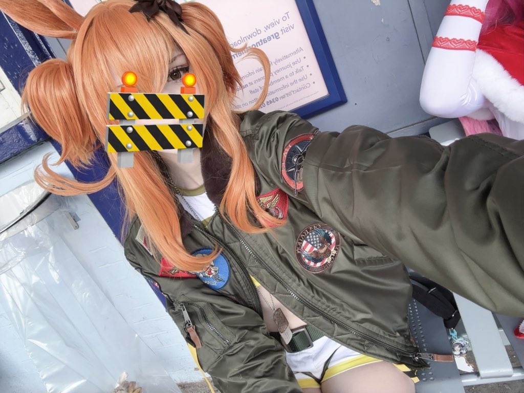 nadecola9's tweet image. rare low effort late night post bc i miss con and my shishter ^.^ and i haven’t posted in a bit hiii i got sick