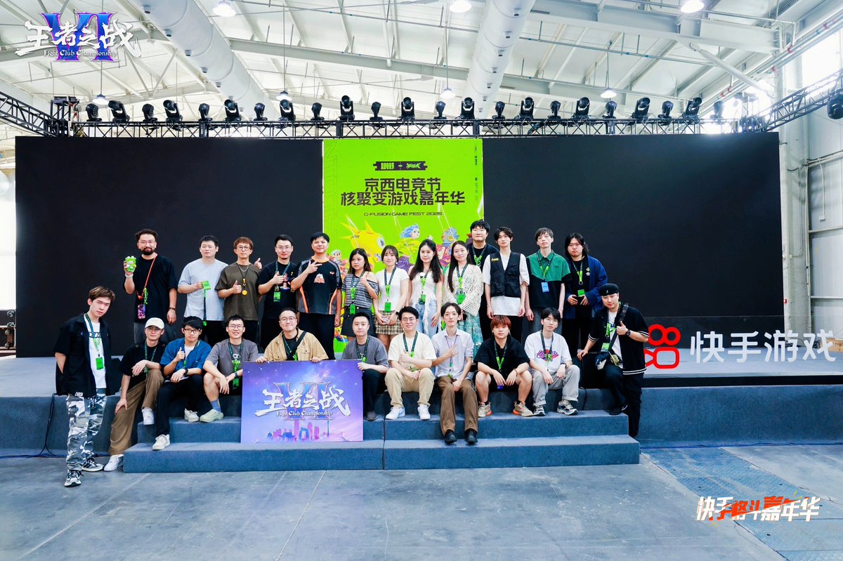 LeviLAW's tweet photo. One in the light, many in the wings.
Main stage referee for Street Fighter 6: Capcom Pro Tour World Worriers Asia 2025.
I start to get good at this job. 
#CPTWW2025 @zhennnkuang @wongwongkwan @CapcomFighters @StreetFighter https://t.co/XafNkdZUZD