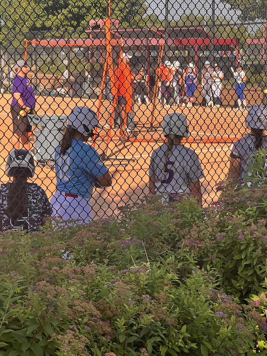 Georgia Chancellor (@georgiachancel3) on Twitter photo Thanks so much to ALL the coaches that were at my camp in Colorado today! <a href="/BhamBolts2027/">Birmingham Thunderbolts Premier 2027-Alford/Rocky</a> <a href="/rykerzc/">Ryker Zane Chason</a> <a href="/DJSanders37/">Doni Jeneé</a> <a href="/tsmartt14/">Taylor Smartt</a> <a href="/ClemsonCoachKJ/">Kyle Jamieson</a> <a href="/Coach_AT/">Aric Thomas</a> <a href="/svanbrak/">Stephanie VanBrakle Prothro 🥋</a> <a href="/CoachELeyba/">Eric Leyba</a> <a href="/OSUcoachG/">Kenny Gajewski</a> <a href="/boschml/">Michael Bosch</a> <a href="/agoler35/">Alisa Goler</a> <a href="/TheRealChopkins/">Collin Hopkins</a> <a href="/cbreault12/">Courtney Breault</a> <a href="/CoachCodyWhite/">Cody White</a> <a href="/coach_troutsta/">Coach Trout</a> <a href="/StaceyNuveman/">Stacey Nuveman Deniz</a> Thanks so much to ALL the coaches that were at my camp in Colorado today! <a href="/BhamBolts2027/">Birmingham Thunderbolts Premier 2027-Alford/Rocky</a> <a href="/rykerzc/">Ryker Zane Chason</a> <a href="/DJSanders37/">Doni Jeneé</a> <a href="/tsmartt14/">Taylor Smartt</a> <a href="/ClemsonCoachKJ/">Kyle Jamieson</a> <a href="/Coach_AT/">Aric Thomas</a> <a href="/svanbrak/">Stephanie VanBrakle Prothro 🥋</a> <a href="/CoachELeyba/">Eric Leyba</a> <a href="/OSUcoachG/">Kenny Gajewski</a> <a href="/boschml/">Michael Bosch</a> <a href="/agoler35/">Alisa Goler</a> <a href="/TheRealChopkins/">Collin Hopkins</a> <a href="/cbreault12/">Courtney Breault</a> <a href="/CoachCodyWhite/">Cody White</a> <a href="/coach_troutsta/">Coach Trout</a> <a href="/StaceyNuveman/">Stacey Nuveman Deniz</a>