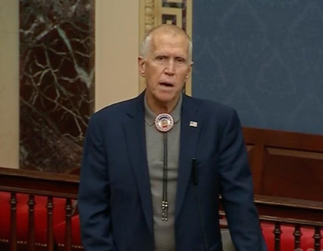 Frank Thorp V tweet media