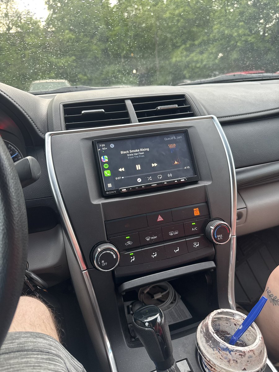 Added CarPlay to my Camry, feels like a totally new car again