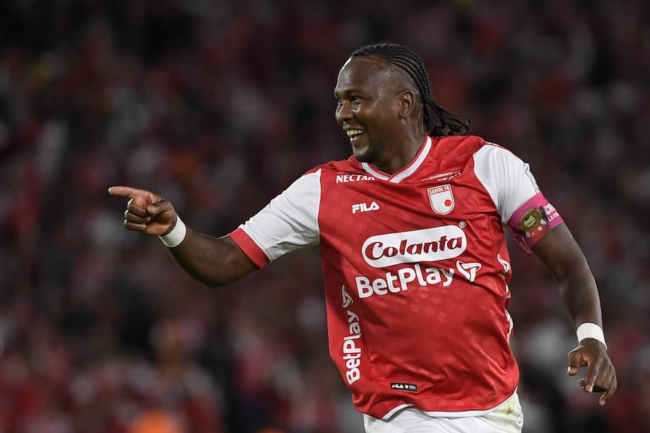 GOL EN UNA SOLA PIERNA 😳💥🔥

Iba a salir, estaba llorando por la lesión, aguantó y en menos de un minuto la mandó a guardar.

HUGO RODALLEGA, SEÑORAS Y SEÑORES⚽⚽⚽