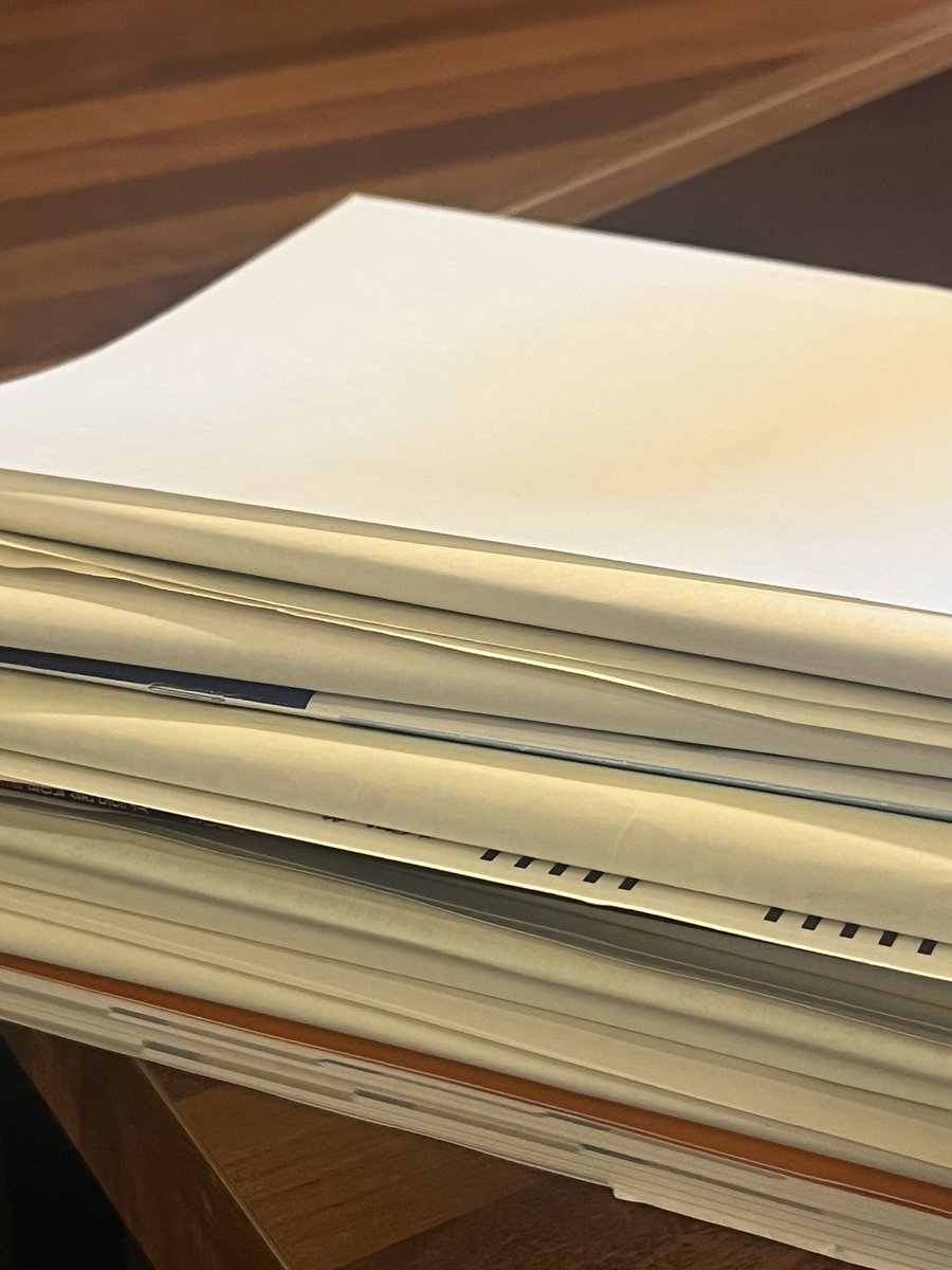 6월 독서 결산 합니다🤩

읽은 책은 쥐뿔도 업고요 약 2주 동안 이정도의 비문학 지문을 읽었어요 책얘 하고 싶지만 할 수 있는건 중앙은행 CBDC 심방과 심실 칸트 아퀴나스 아리스토텔레스 예송 논쟁 미토콘드리아 ATP 해당작용 뭐 이런 거 뿐 .. 이거라도 관심 있음 연락조 ^_ㅠ

네버 다이 &amp; 시험