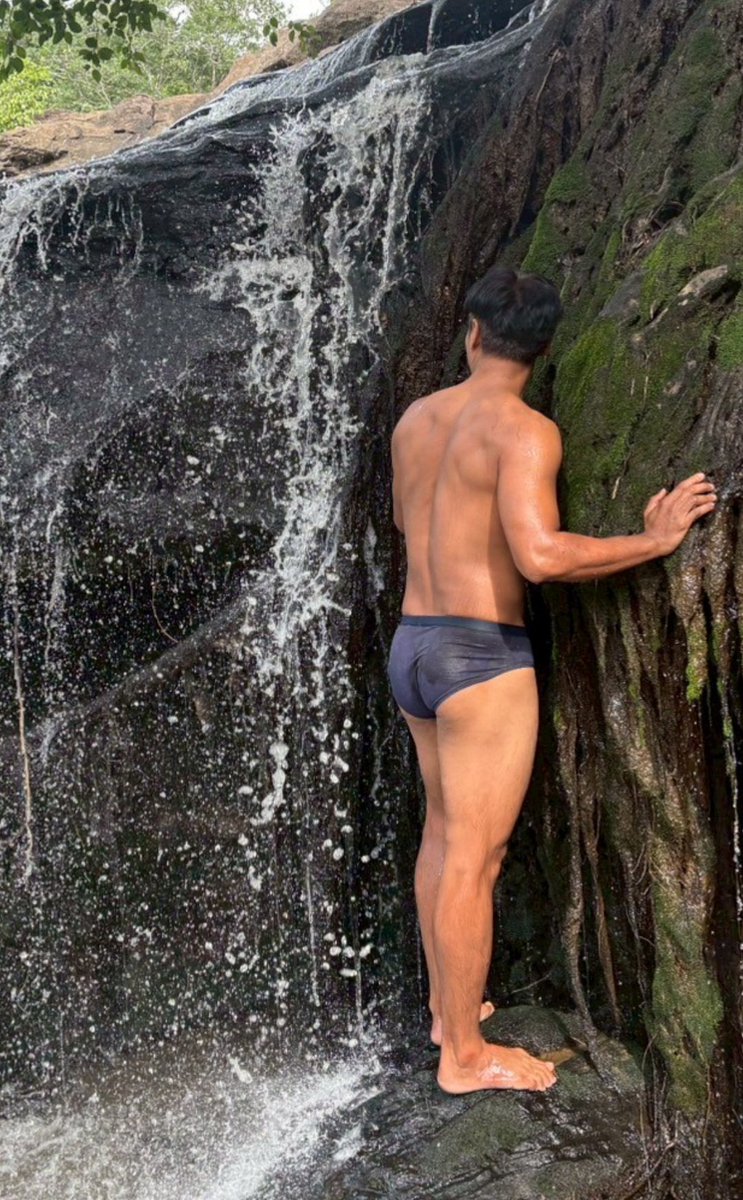 หันหน้าบ่อยแล้ว....หันหลังให้บ้างละ😜 #ที่นี่ประเทศศรีสะเกษ