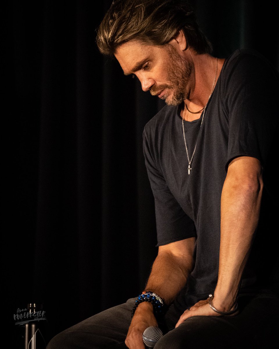kunerksterphoto's tweet image. The Chad
They are slightly different.
 Had Michael Murray 
#chadmichaelmurray #OneTreeHill #lucasscott @CreationEnt ed