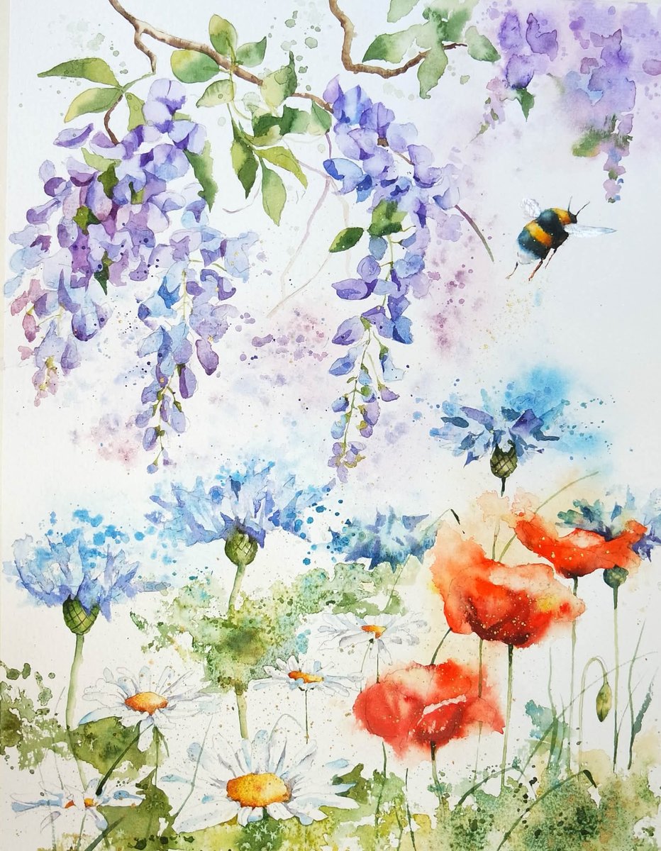More summer flowers and bumblebees

Happy Monday x

#watercolour #flowers #bumblebee #poppies #watercolourpainting #art #summer #buzz #daisies #painting #artist