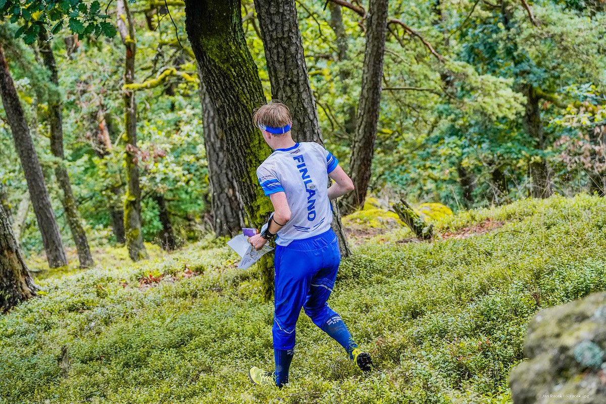 Nuorten MM-kilpailut jatkuvat maanantaina pitkillä matkoilla.
Ensimmäiset lähdöt klo. 10.00.
Web TV klo. 11.30

Seurannan ohjeet: suunnistusliitto.fi/2025/06/seuraa…

Kuva: Jan Racek