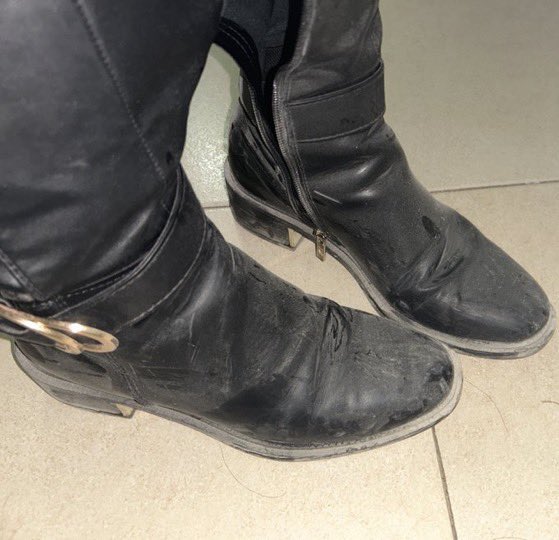 KOSTENLOSE AUFGABE :-

Wer will einen Hum! Ich! Sprachnachricht von mir und meinen Freunden? Like, retweete und kommentiere und ich werde dir eine DM senden. Muss mir folgen. 👠😗