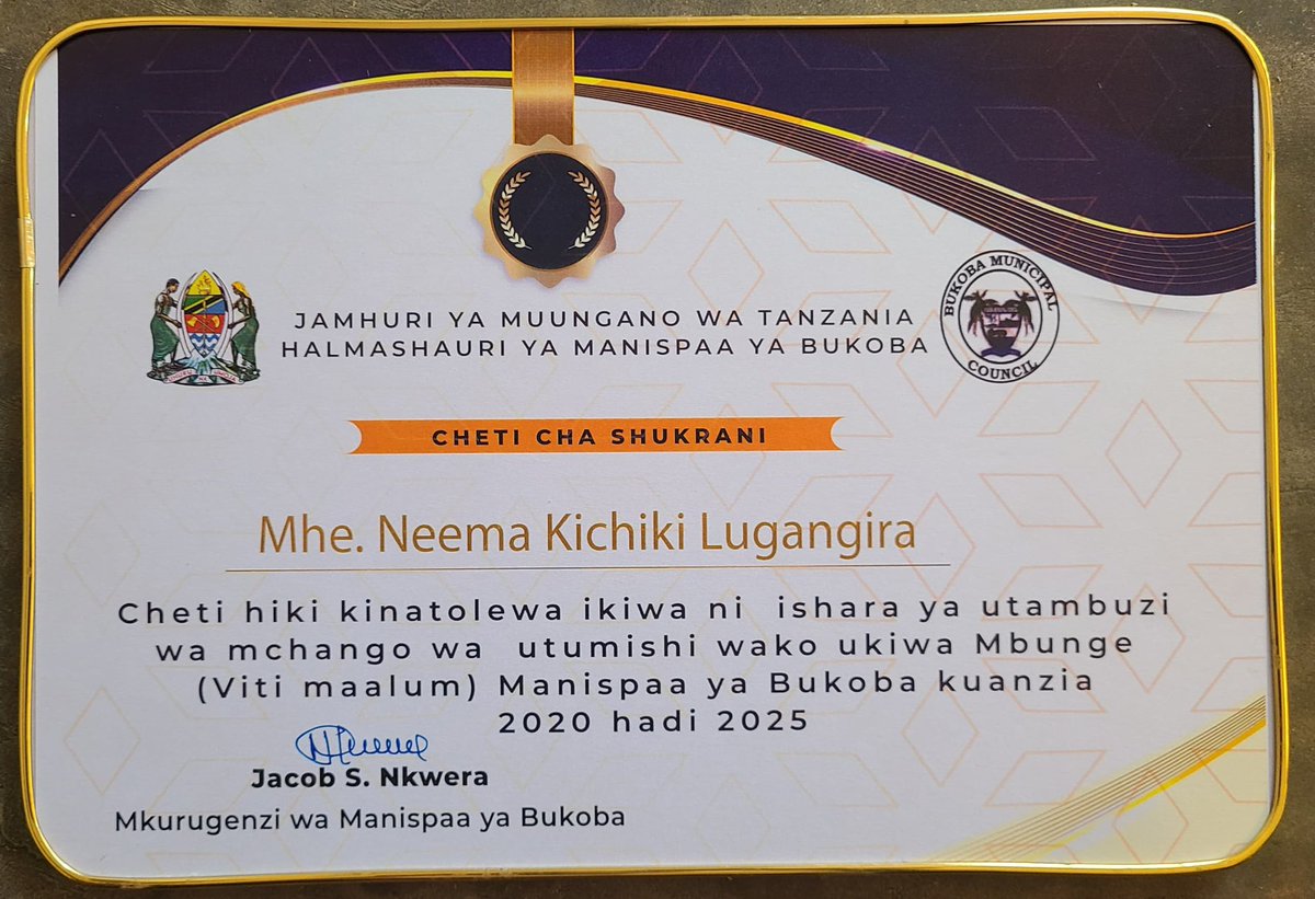 Neema Lugangira (@neemalugangira) on Twitter photo #BintiLugangira nimepokea Cheti cha Shukrani kutoka kwa Mkurugenzi #BukobaMjini kwa mchango wangu wa maendeleo ngazi ya jamii — ni heshima kubwa kuhitimisha miaka 5 ya utumishi kwa namna hii. 🙏🏽
Bukoba ni nyumbani — kuchangia maendeleo ni wajibu hivyo wanabukoba, twendeni pamoja #BintiLugangira nimepokea Cheti cha Shukrani kutoka kwa Mkurugenzi #BukobaMjini kwa mchango wangu wa maendeleo ngazi ya jamii — ni heshima kubwa kuhitimisha miaka 5 ya utumishi kwa namna hii. 🙏🏽
Bukoba ni nyumbani — kuchangia maendeleo ni wajibu hivyo wanabukoba, twendeni pamoja