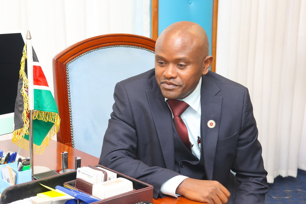 mugaa_eric's tweet image. This morning, Eng. Shammah Kiteme, President of the Institute of Engineers of Kenya (IEK), paid a courtesy visit to my office at Maji House, Nairobi.

During our discussion, we explored strategies to enhance the experience and effectiveness of engineers in Kenya, focusing on goal…