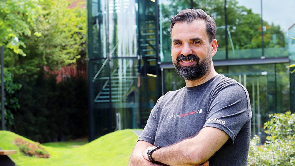 İyzico'nun kurucusu Tahsin aramızdan ayrılalı 4 sene olmuş. Ruhu şad olsun.

Ben danışmanlık işimi ilk kurduğumda güvenip ilk müşterim olmuştu. 

Girişimcilik işleri böyle başkalarına güvenen girişimciler sayesinde büyüyor. Yoksa büyük bir şirketin ilk işinizde size güvenmesini