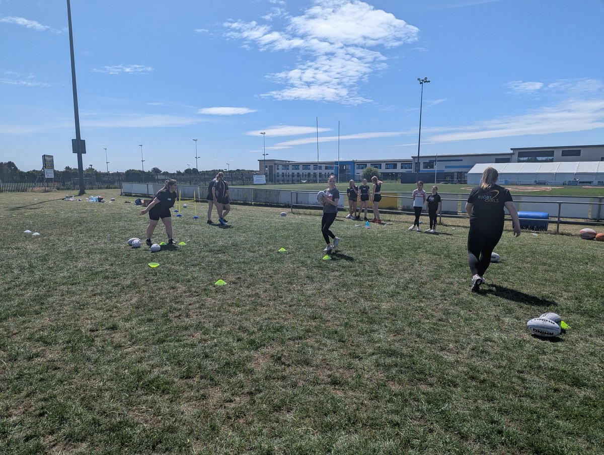 Consett Rugby Club -  girls day 

Great to pop down to Consett Rugby Club and see all the coaches and girls taking part in their Girls rugby day.  With 30 girls taking part in the event and a number of those being new players