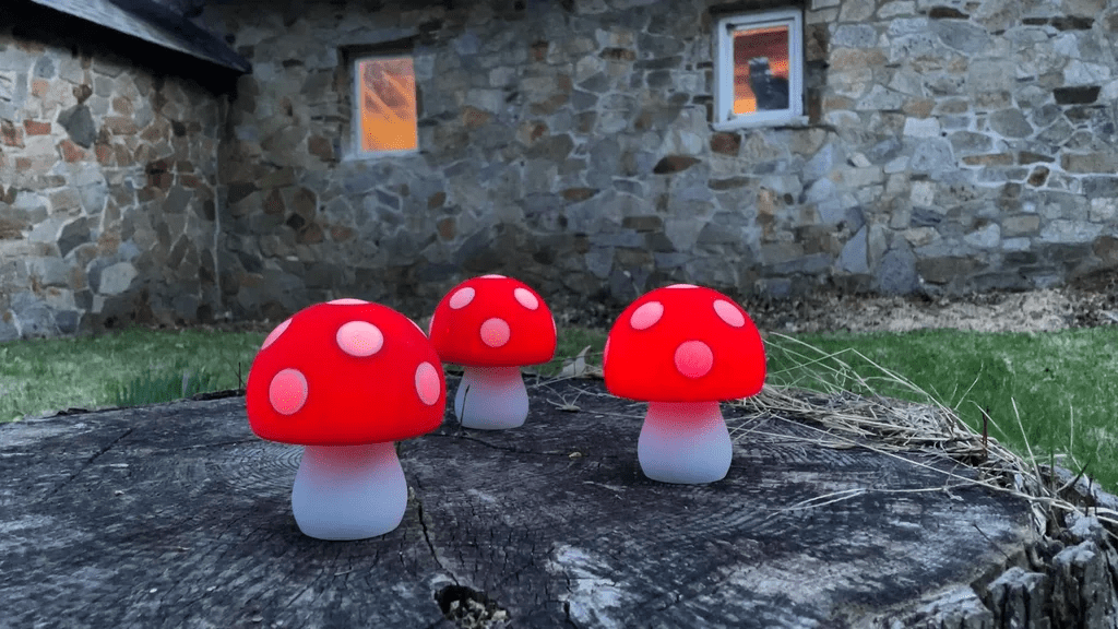 dfrobotcn's tweet image. ✨ Magical LED Mushrooms for cocktail menus! 🍄
Lift the cap to reveal your drink - Alice in Wonderland style!
3D printed with color-changing LEDs inside.
Make your own with @bekathwia &apos;s tutorial 👇
#MakerProject #3DPrinting
instructables.com/LED-Mushrooms/