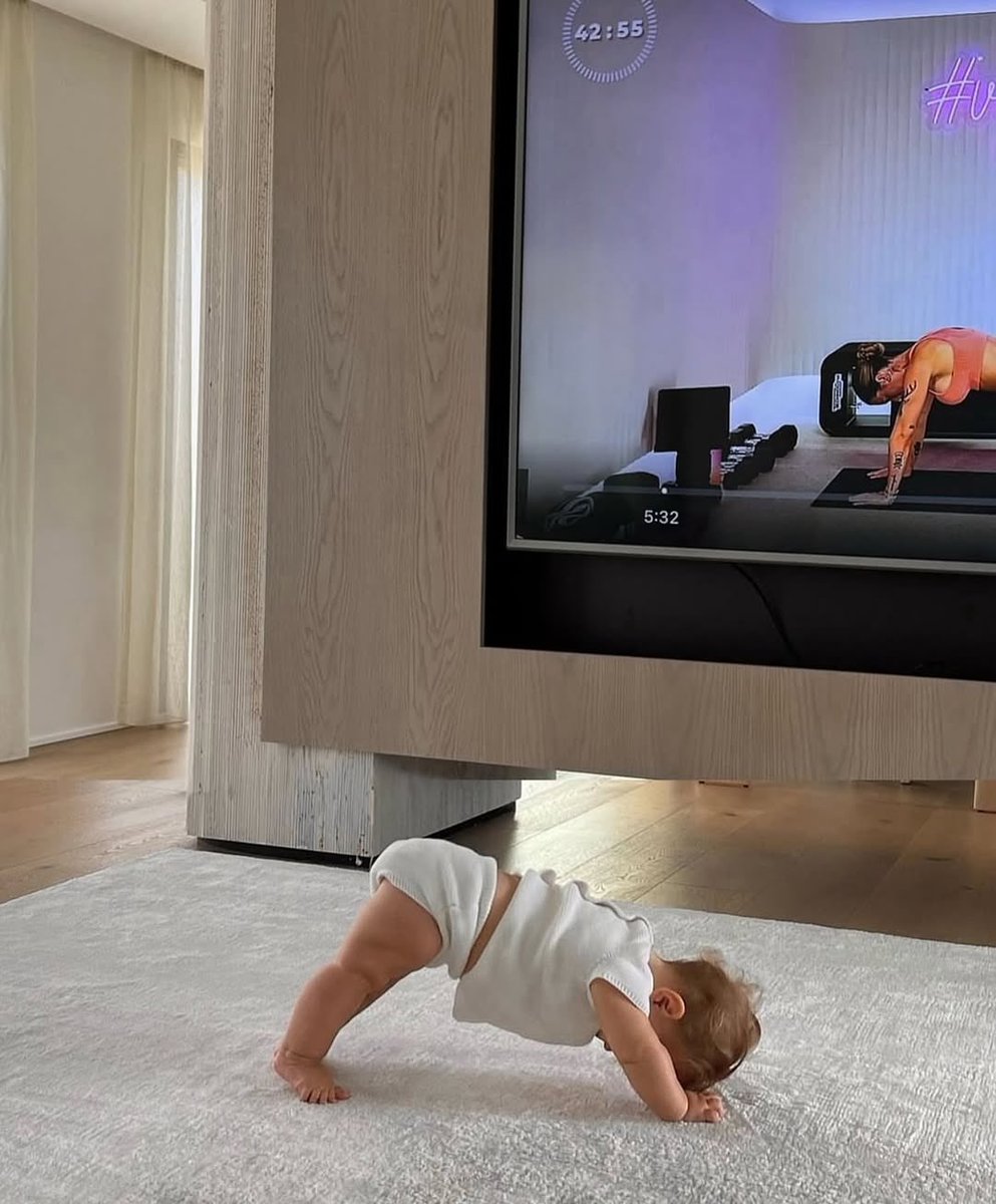 کیوت ترین پلانکی که تا حالا دیدم🥹