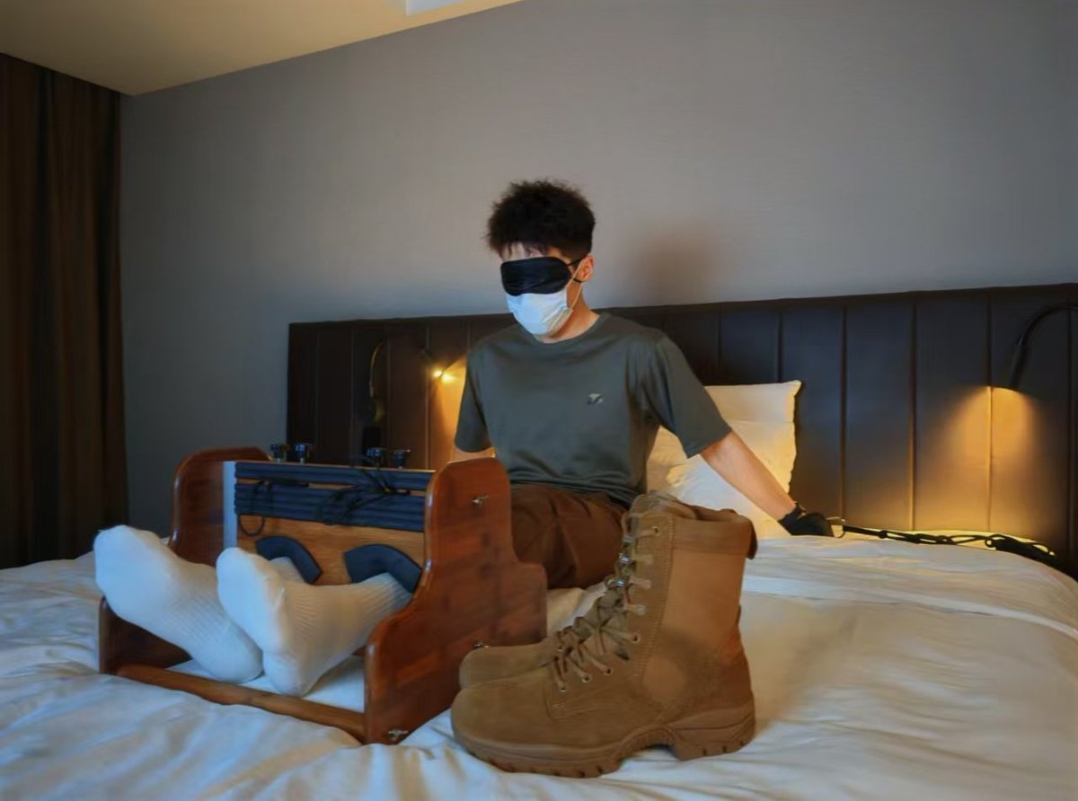 是洛离不是萝莉！ tweet media