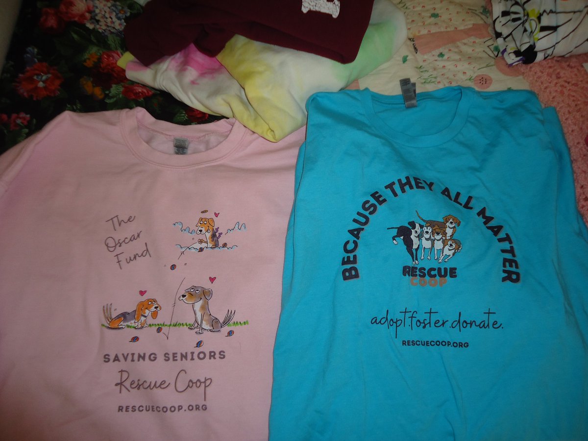 <a href="/JakeRyne02/">Jake Ryne</a> <a href="/JohnHeim/">Art by Heim (Johnny)</a> <a href="/ddoggiesmommy/">Bella, Mags , Brie and 🌈Bentley 🐞🐞</a> these still raise $ for <a href="/LolaPatolla/">Lola Patolla</a> by <a href="/JohnHeim/">Art by Heim (Johnny)</a>. 
so comfy &amp; great colors. i love mine!