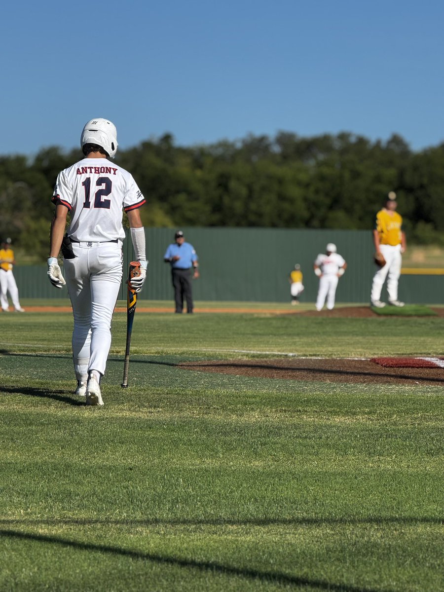 CAnthony100's tweet image. Had a good weekend going 5-12 over 5 games with 5 walks. Emphasizing keeping my front shoulder on the ball. Onto the next. c/o 2027 OF/RHP  @CoachPeacock26 @dalrob16 @2D_sports @LBBBaseball