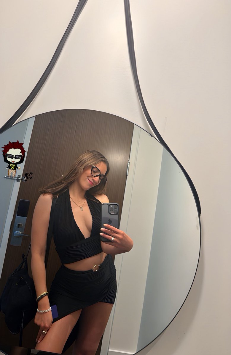 Nicoops's tweet photo. Hey can we get a GN?👉🏻👈🏻😈👿 https://t.co/rCShdY40AZ