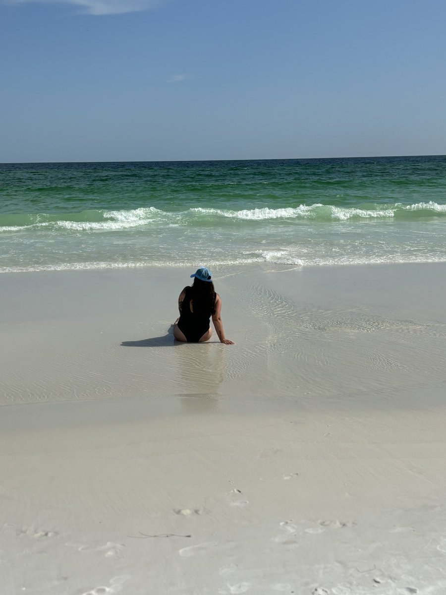 Emily_Fauver's tweet photo. 🌊🩵 https://t.co/VwPw0plTk0