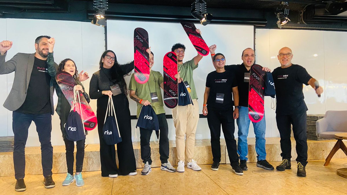 lgsreal's tweet image. Networking Day at FIAP’s MBA! 🚀 A Hackathon sponsored by XP, with brilliant ideas delivered in 2 hours. Honored to be an evaluator alongside amazing people. Thanks to Rafael Ronqui &amp;amp; the FIAP team! 👏