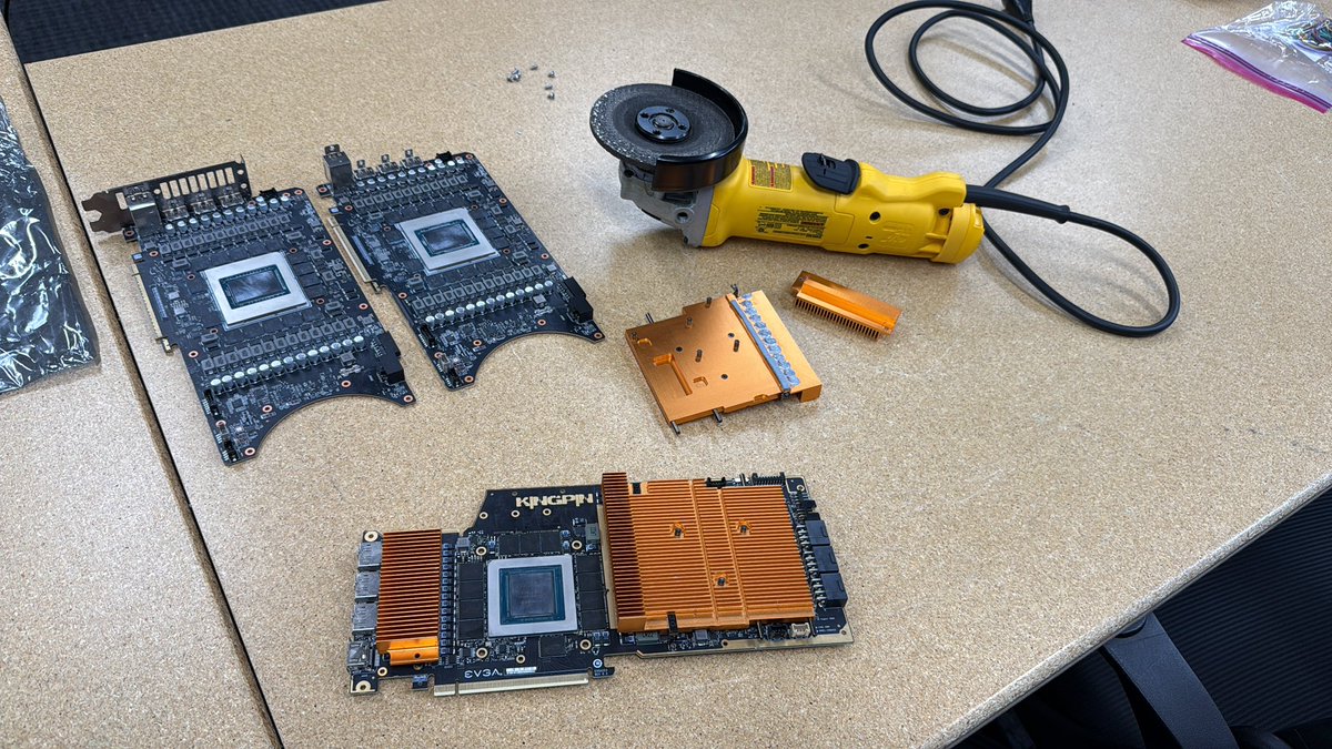 JayzTwoCents tweet media