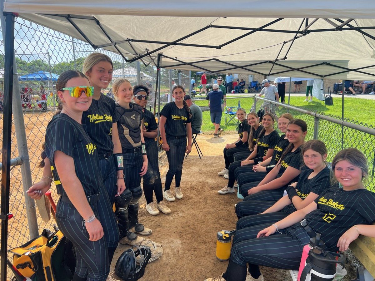 Yellow Jackets Softball tweet media