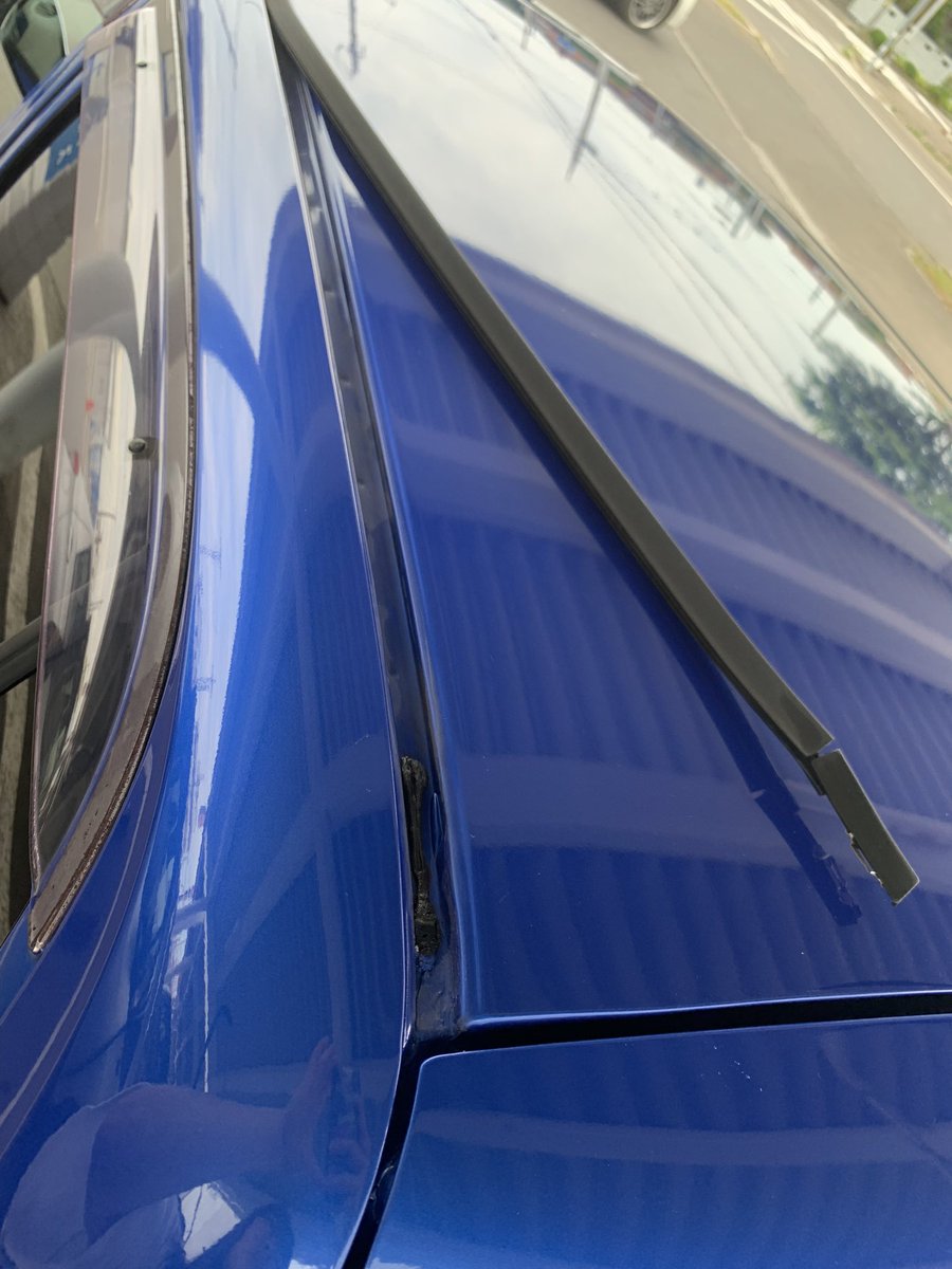 ノンブラシ洗車で吹っ飛んだ😱
来週部品調べるか…