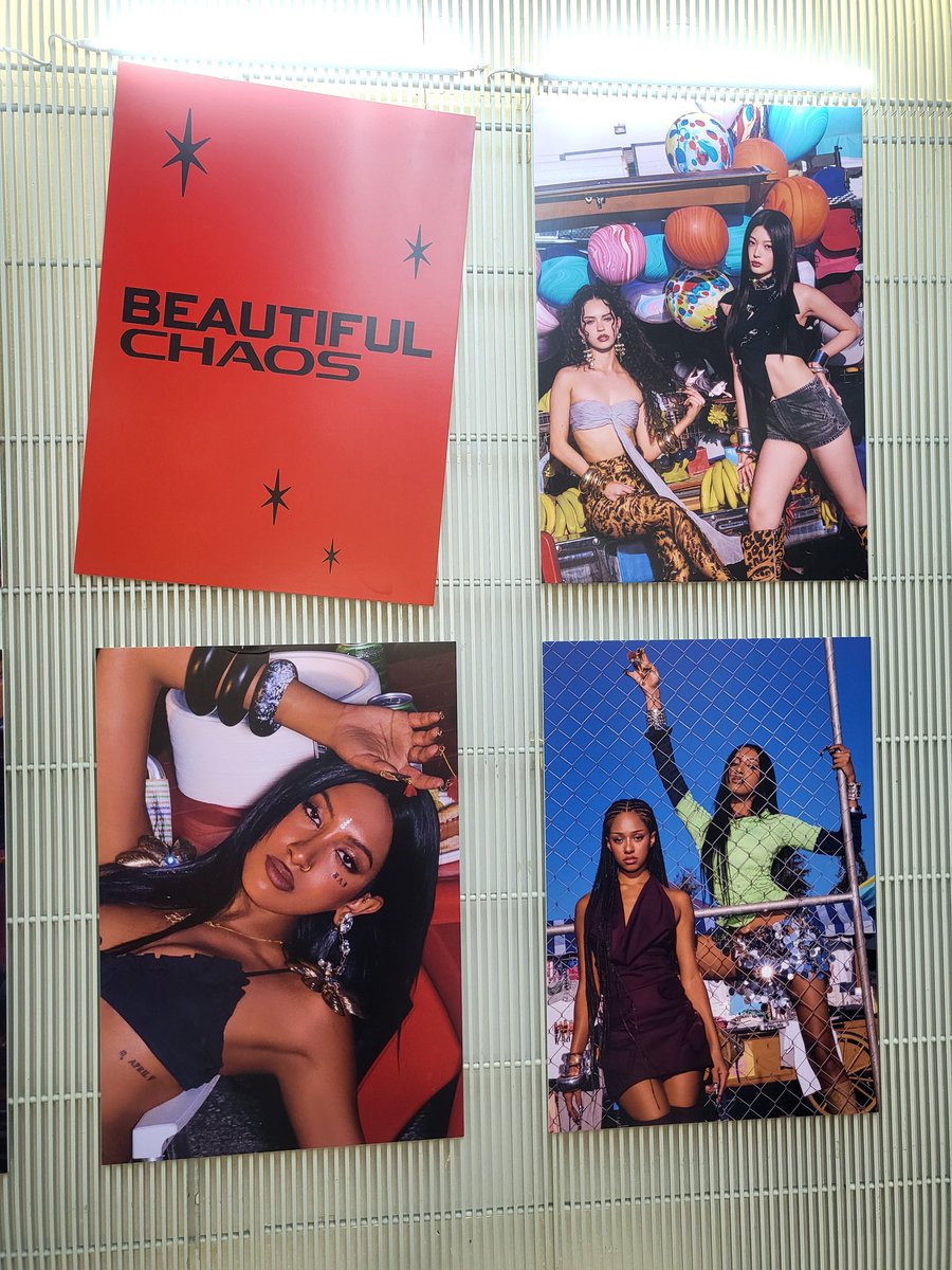 Maqcrazynerd's tweet photo. so pretty 🥹😍#KATSEYE
#BEAUTIFUL_CHAOS
#BEAUTIFUL_CHAOS_POPUP_STORE
#사운드웨이브 https://t.co/EI4P8yv3vV