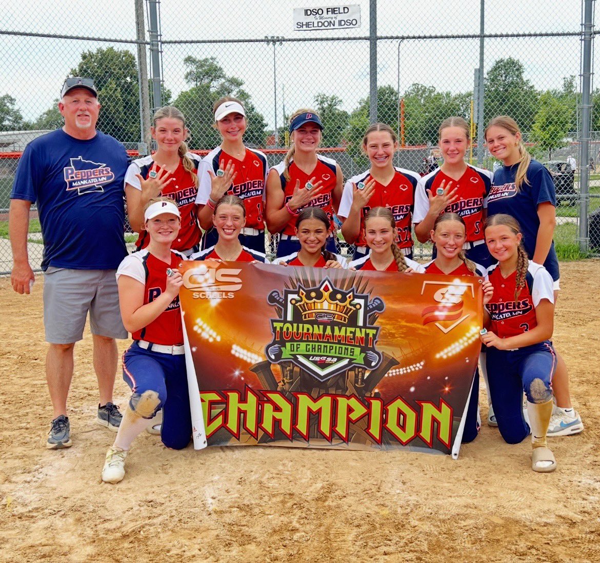 WI✅
IA✅
Another state, another undefeated weekend and 14U Open title for these Mankato Peppers