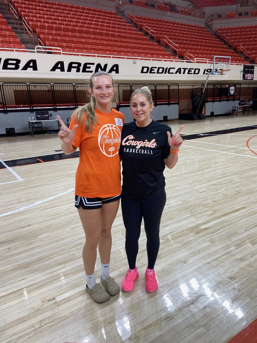 CamSchmidt08's tweet image. Had a great time at @OSUWBB Elite Camp!
Thank you @CoachJacie for squeezing us in!
#GoPokes 🧡🧡