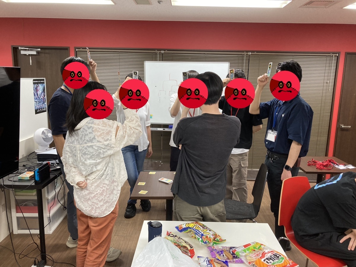 ダンクハーツ【公式】ボドゲ部~盤上騎士団~ (@dankhearts_bdg) on Twitter photo 桃山学院大学テック部(<a href="/momoyama_tech/">桃山学院大学 テック部</a>)の皆さんと
ボドゲ交流会めっちゃ楽しかった🥳
『コヨーテ』『国旗王』『一気十宣!』『ito』など
いろいろなボドゲをプレイし、
交流会後半は「技術」や「開発」の話も…😳😳
弊社メンバーも刺激を受けて、あっという間の3時間でした❣️ 桃山学院大学テック部(<a href="/momoyama_tech/">桃山学院大学 テック部</a>)の皆さんと
ボドゲ交流会めっちゃ楽しかった🥳
『コヨーテ』『国旗王』『一気十宣!』『ito』など
いろいろなボドゲをプレイし、
交流会後半は「技術」や「開発」の話も…😳😳
弊社メンバーも刺激を受けて、あっという間の3時間でした❣️