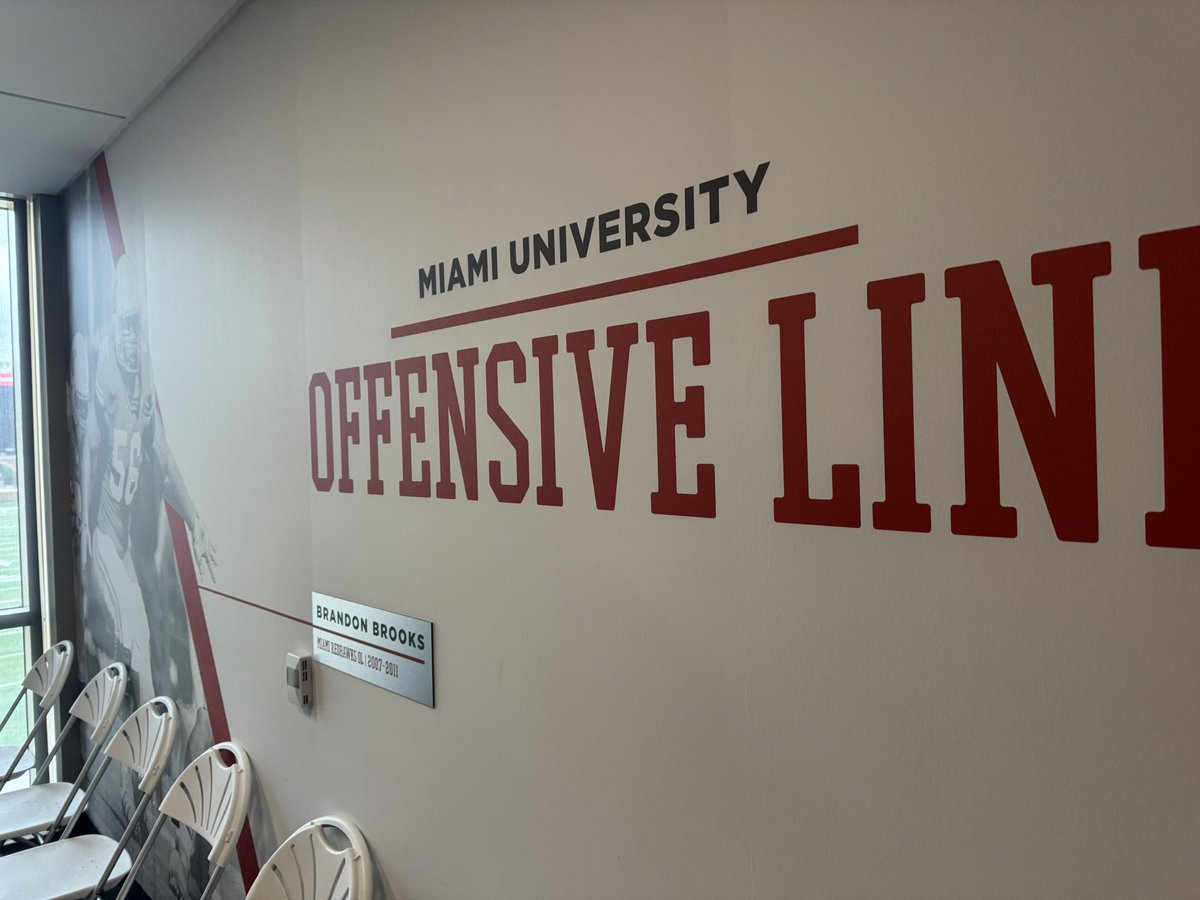 BigSully2029's tweet image. O-Line pride. Cool day. Thanks Coach @ColtArthur for showing us the legacy of Miami Football. The Cradle of Coaches=impressive as are your facilities.