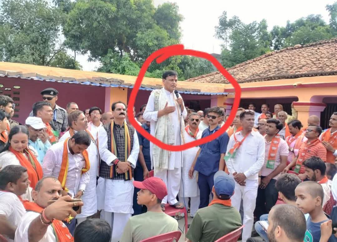 है कोई माई का लाल जो कथा कर रहे इस यादव कथावाचक का चोटी काटना तो दूर चोटी छू कर दिखा दे
😂😂😂😂😂😂😂
#DELTARUNE