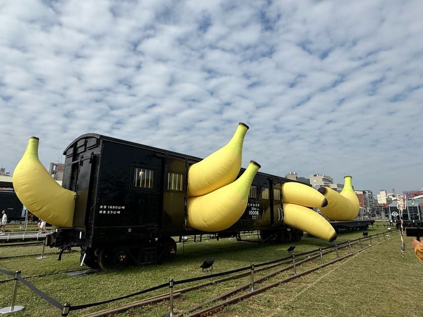 Ramimo77's tweet image. どんどん褪せていくバナナ

2024.12
2025.4
2025.6