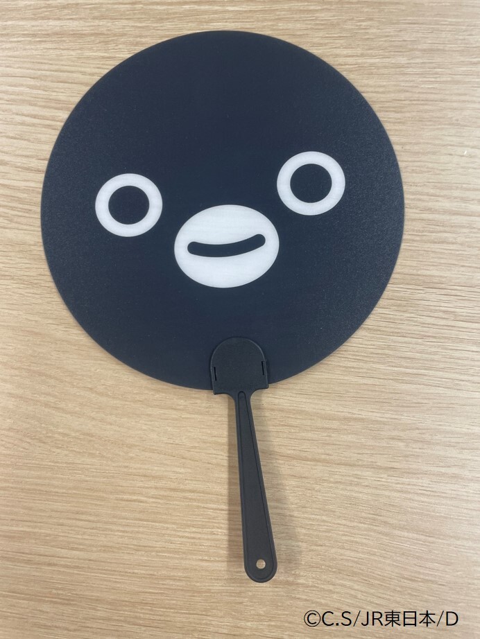 Pensta_JRCross's tweet image. \ Pensta 商品のおしらせ /
これからの時期に使えるアイテム、続々入荷中☀️
Suicaのペンギン刺繍冷感アームカバー 1,980円(税込)
Suicaのペンギンうちわ 990円(税込)
Penstaにて発売中です✨