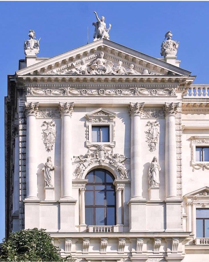 Vienna Austria  🚔🏖️⛲️