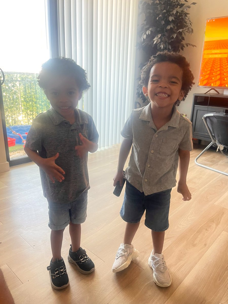 4 years old today 💪🏾 they have 1 more year before training starts 😂😂 ⚾️ 🏈