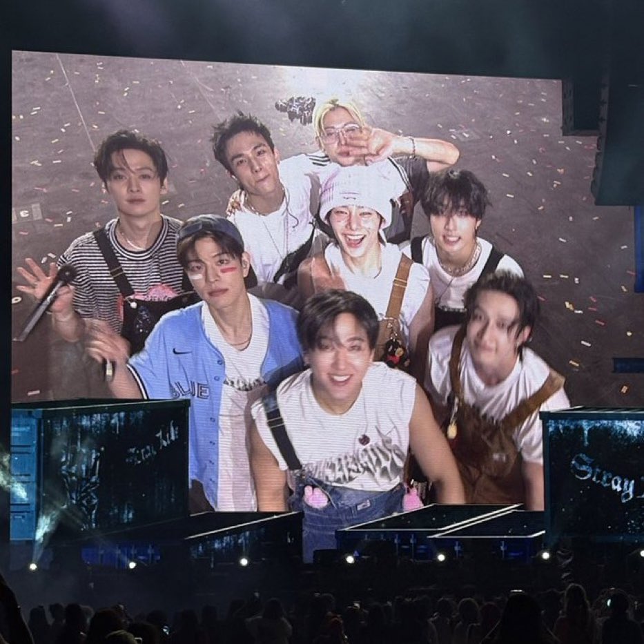 Today’s ot8 family pic in Canada!🇨🇦

#dominATE_TORONTO