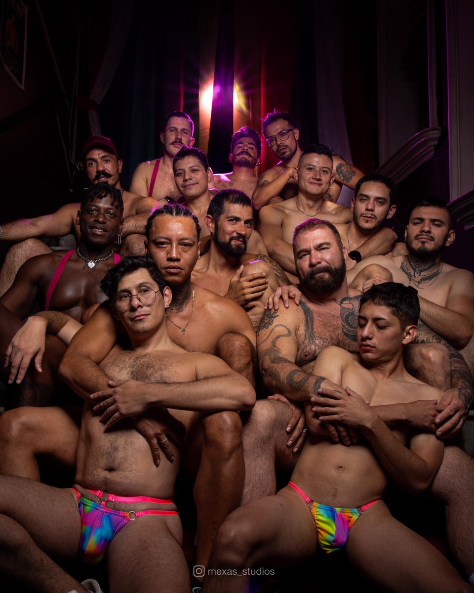 Diversidad,amistad 
Placer, sexo, leche,hermandad y orgazmos...#HappyPrideMonth2025