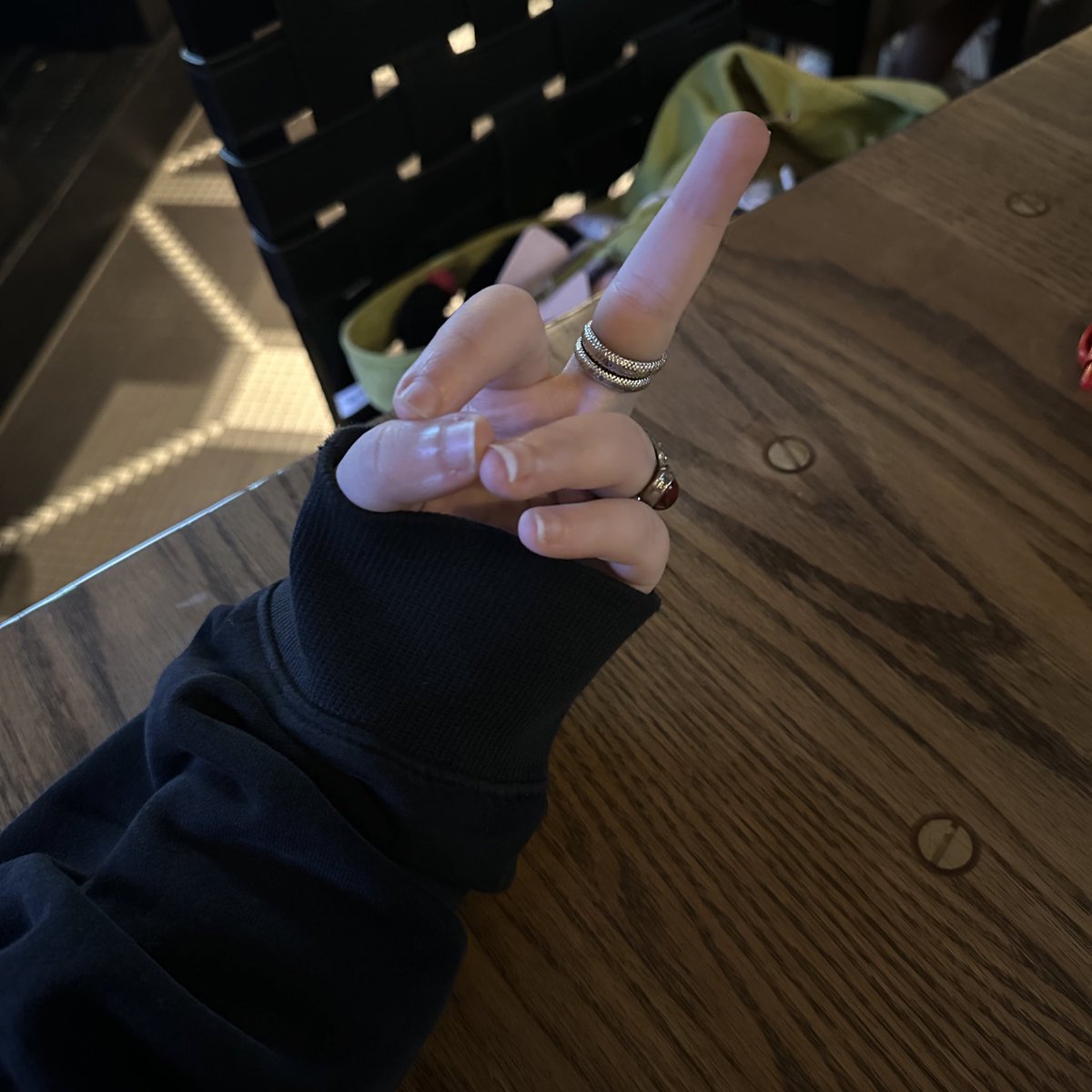 HexaVT's tweet image. flipping you off one more time before i poof for another 1-2 months