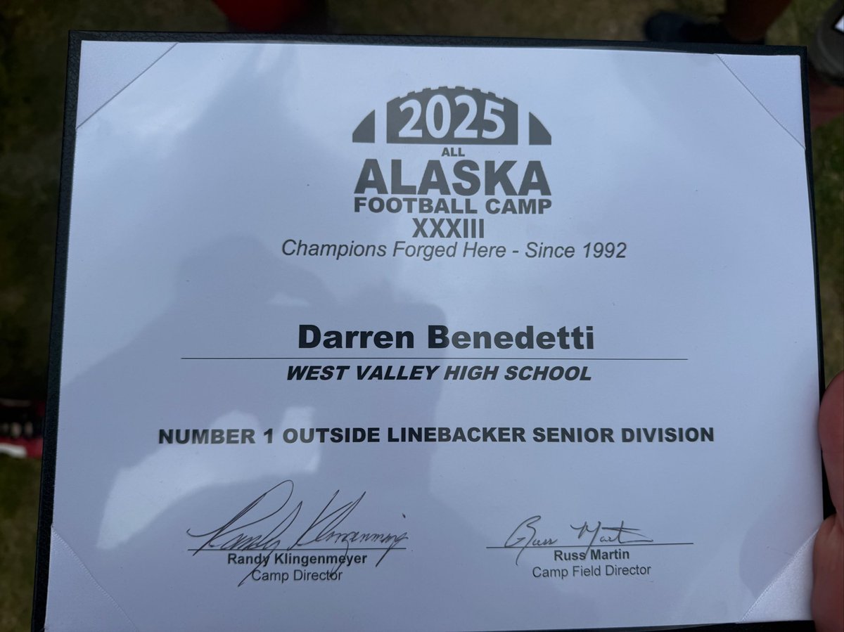 Amazing time at the All Alaska Camp!
#1 Tight End Senior Division 
#1 Outside Linebacker Senior Division
Thank you to all the coaches 
<a href="/CoachDevaughn/">David Devaughn</a> <a href="/coacholney/">Coach Nic Olney</a> <a href="/COACH_JRC/">JR Conkright</a> <a href="/CoachBortle/">Austin Bortle</a> <a href="/Coach_HunterH/">Hunter Hughes</a> <a href="/osoukup/">Oliver Soukup</a> <a href="/tauer34/">Coach Auer</a> <a href="/CoachGallasASU/">Coach Levi Gallas</a> <a href="/CoachWrightUAM/">Steve Wright</a> 
<a href="/AKFootballCamp/">Alaska Football Camp</a>