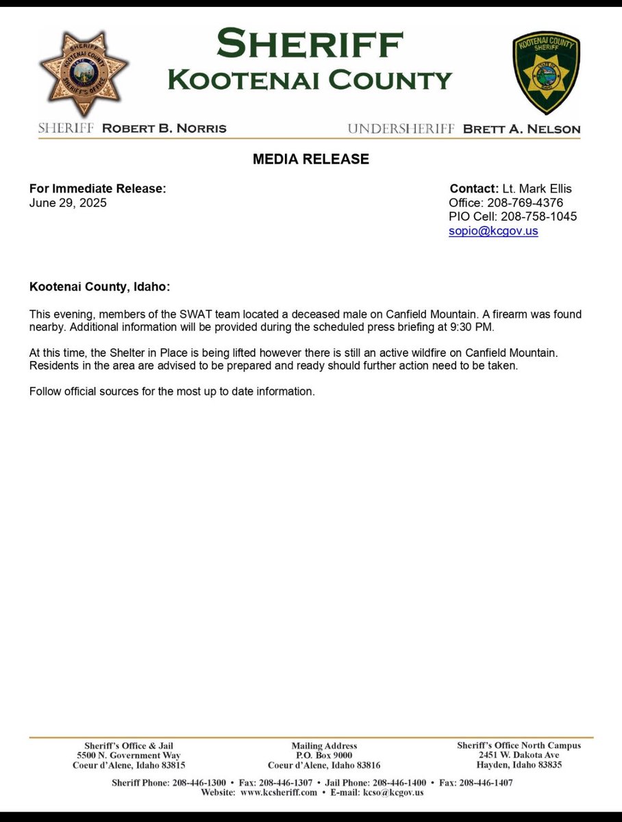 ECampbell360's tweet image. UPDATE in the Coeur d'Alene, Idaho shooting.
SWAT team found a man dead on mountain with a firearm nearby.
The shelter in place order has been lifted.
We’ll have the latest tomorrow on @CBSMornings